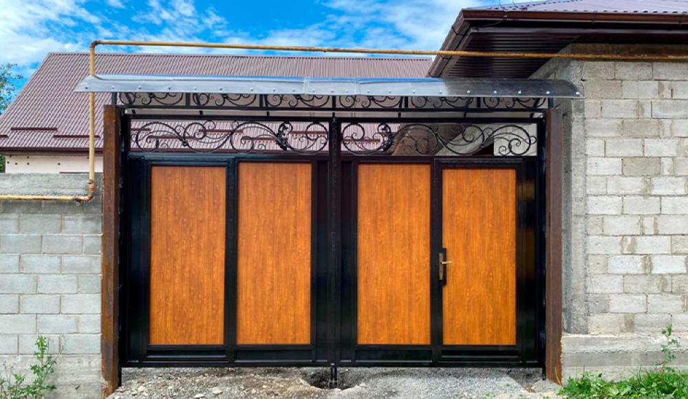 ИЗГОТОВЛЕНИЕ ВОРОТ, ПЕРИЛ, НАВЕСОВ, КОЗЫРЬКОВ