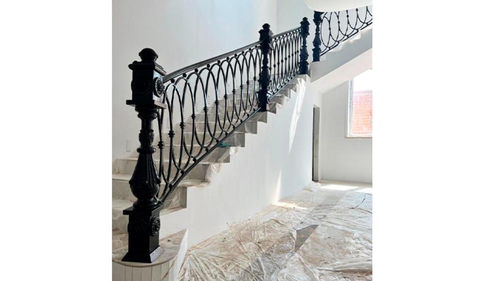 ИЗГОТОВЛЕНИЕ ВОРОТ, ПЕРИЛ, НАВЕСОВ, КОЗЫРЬКОВ