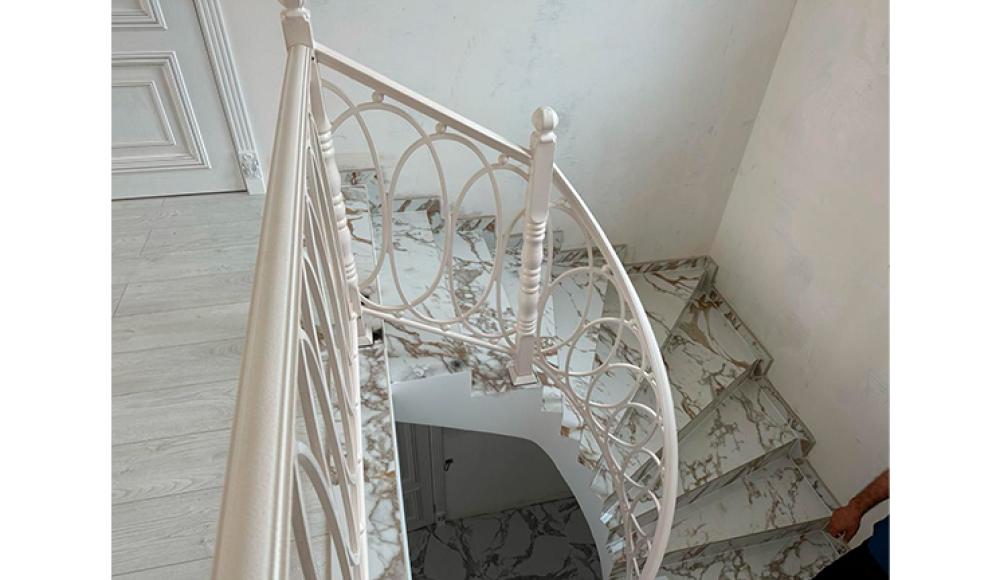 ИЗГОТОВЛЕНИЕ ВОРОТ, ПЕРИЛ, НАВЕСОВ, КОЗЫРЬКОВ