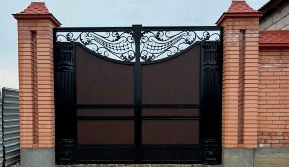 ИЗГОТОВЛЕНИЕ ВОРОТ, ПЕРИЛ, НАВЕСОВ, КОЗЫРЬКОВ