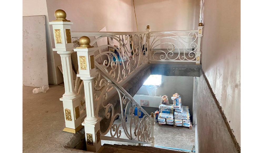 ИЗГОТОВЛЕНИЕ ВОРОТ, ПЕРИЛ, НАВЕСОВ, КОЗЫРЬКОВ