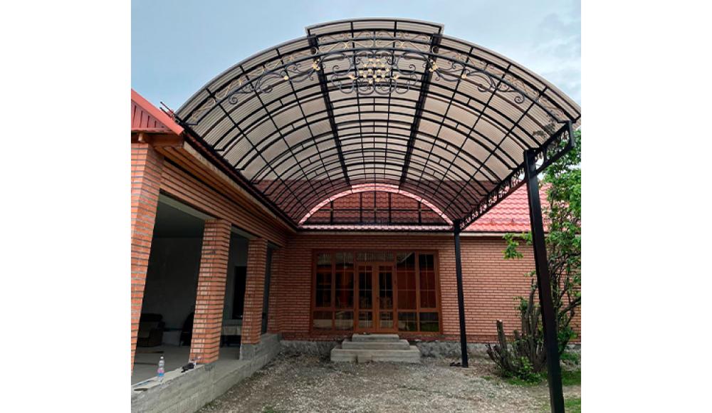 ИЗГОТОВЛЕНИЕ ВОРОТ, ПЕРИЛ, НАВЕСОВ, КОЗЫРЬКОВ