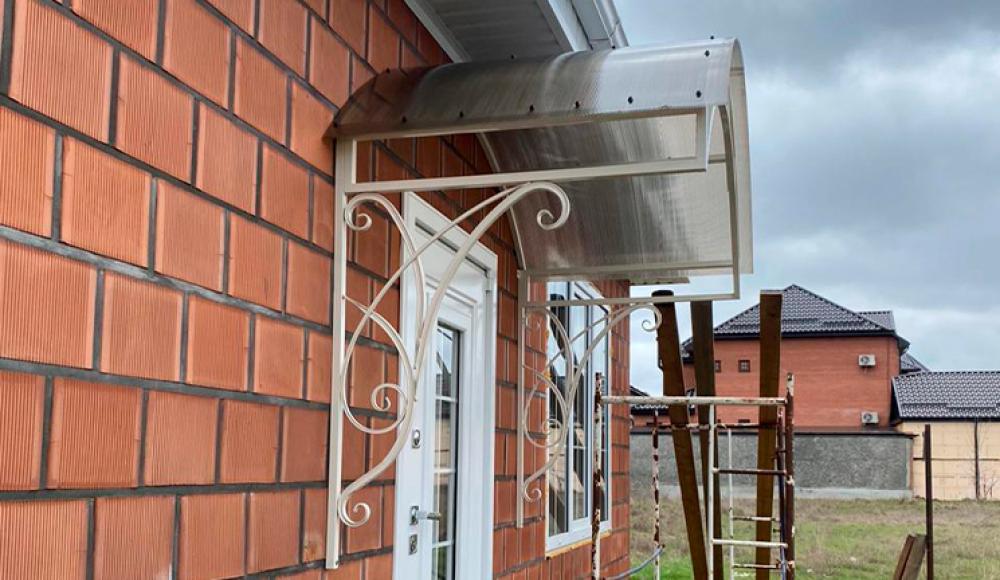 ИЗГОТОВЛЕНИЕ ВОРОТ, ПЕРИЛ, НАВЕСОВ, КОЗЫРЬКОВ